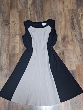NorthStyle Dress Size 8 Beige And Black